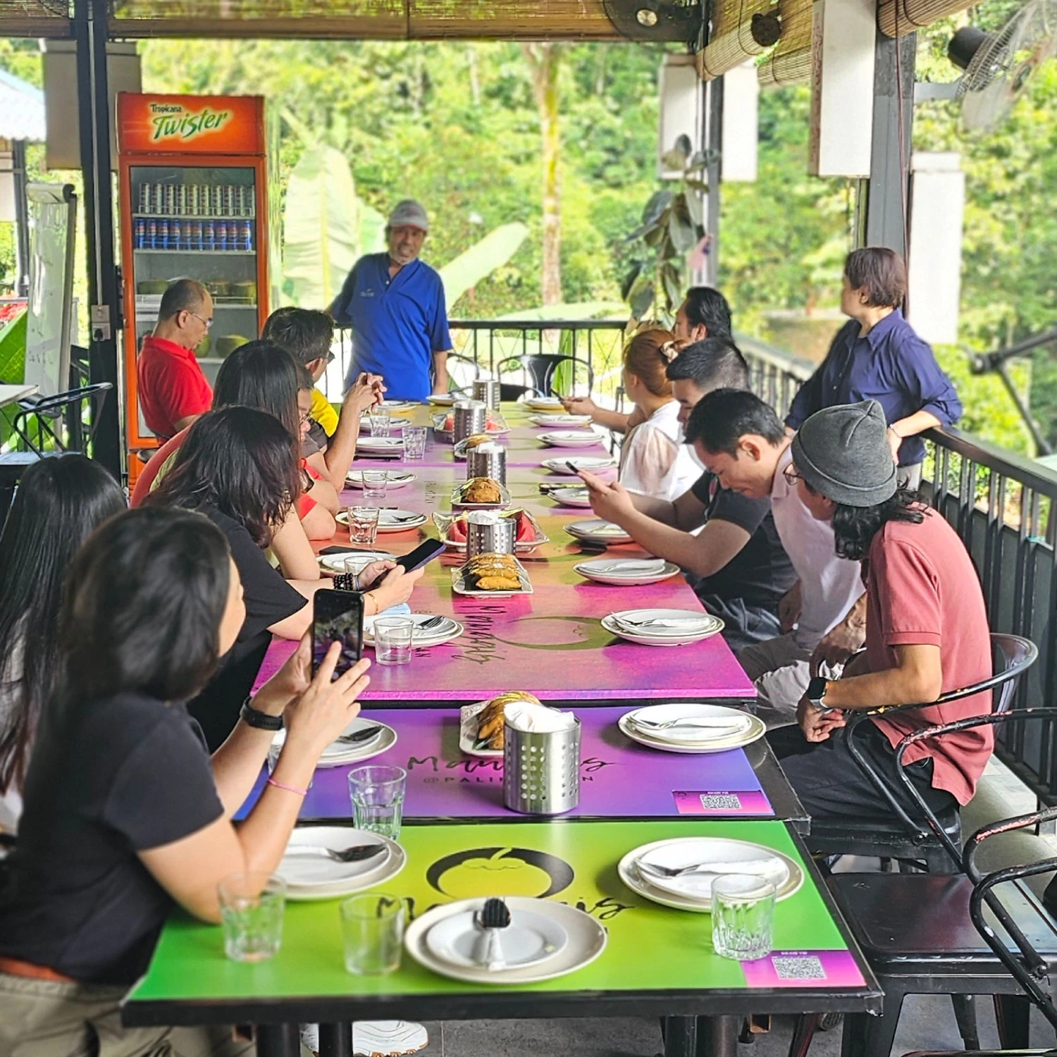 Restaurant Hall